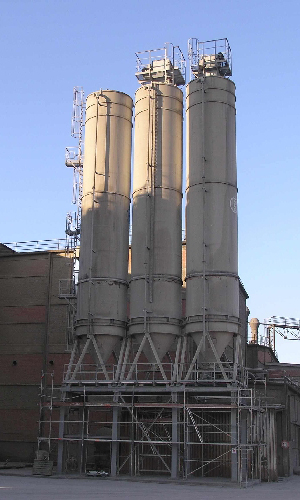 Stahlkonstruktion zur Aufstellung
von drei Zuschlagstoffsilos in Erwitte